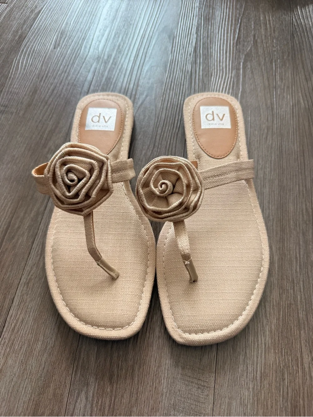 DV by Dolce Vita Flower Sandals